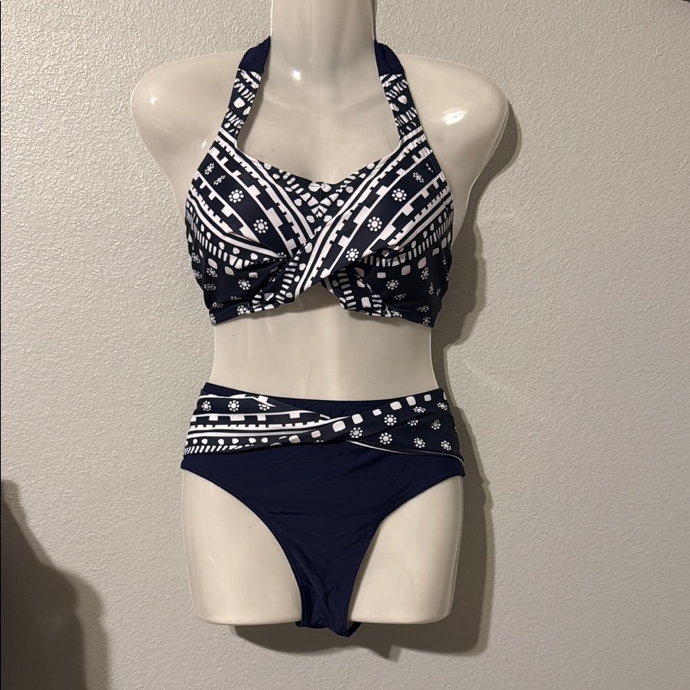 NWOT Navy and White Patterned Bikini Set